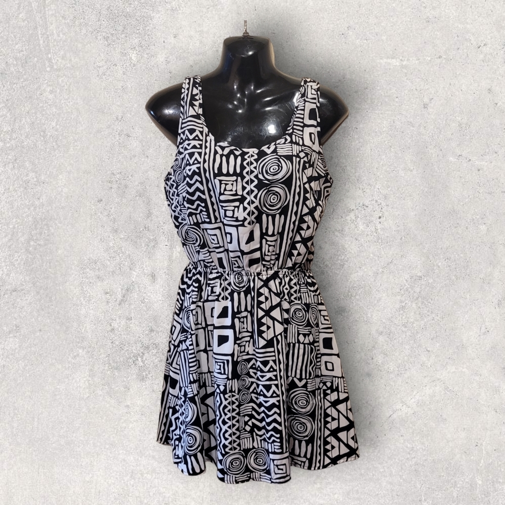 3/$25 URBAN PLANET - U2B - Abstract Print Dress